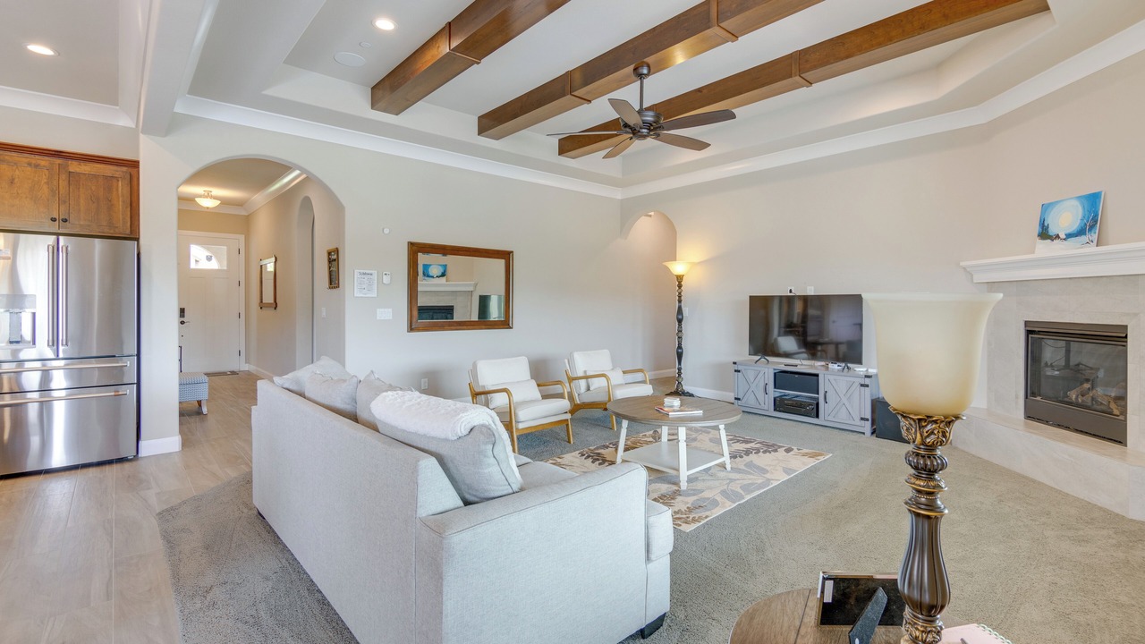 Photo of Livingroom in Redding