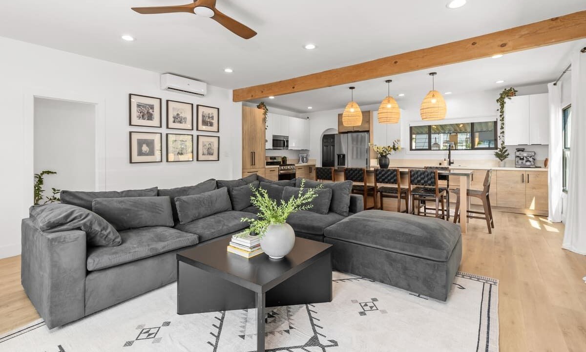 Photo of Livingroom in Normal Heights