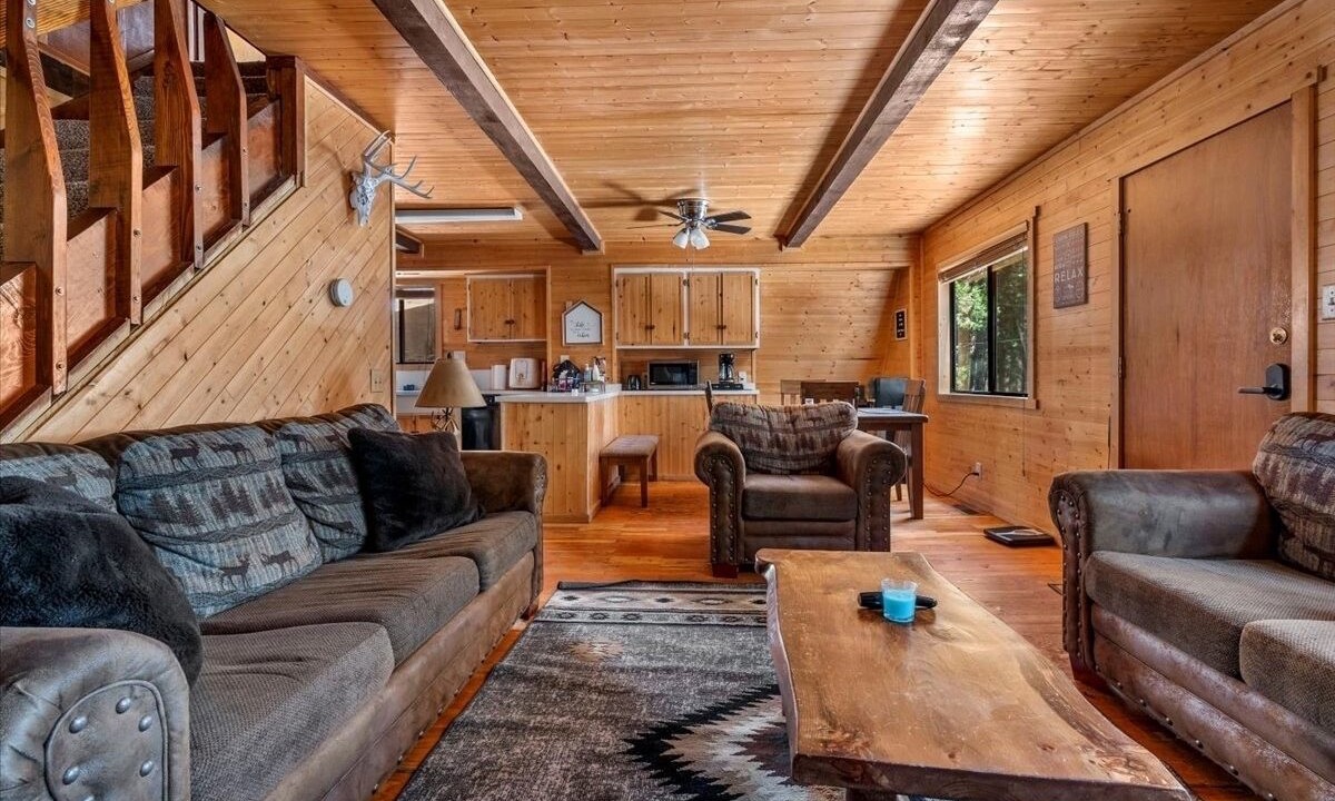 Photo of Livingroom in Alta Sierra