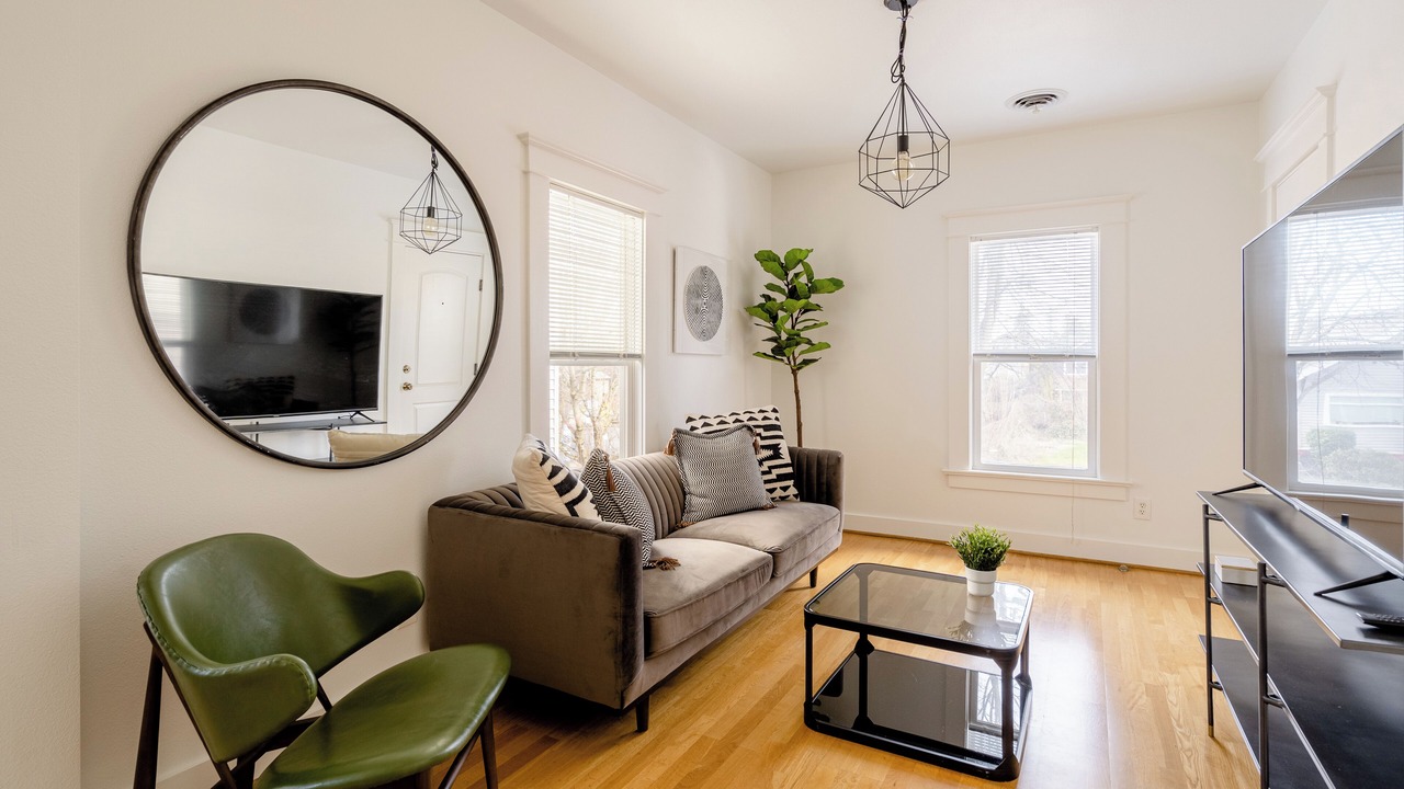 Photo of Livingroom in Overlook