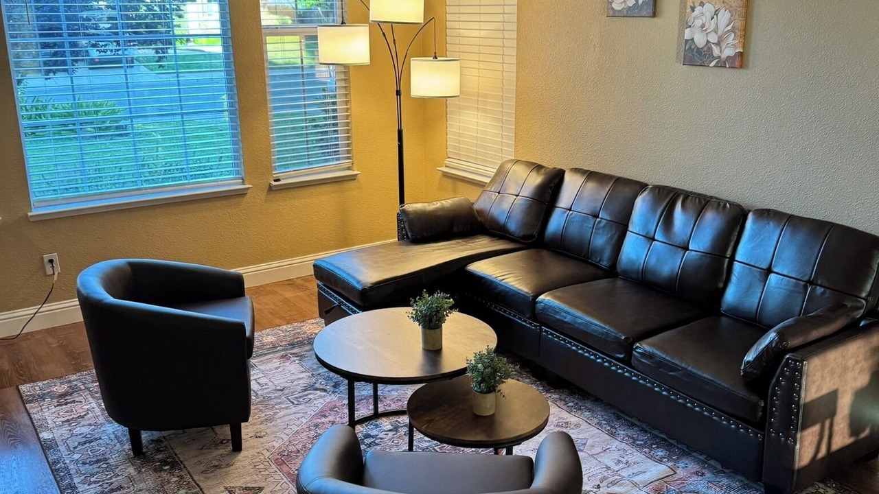 Photo of Livingroom in Tracy