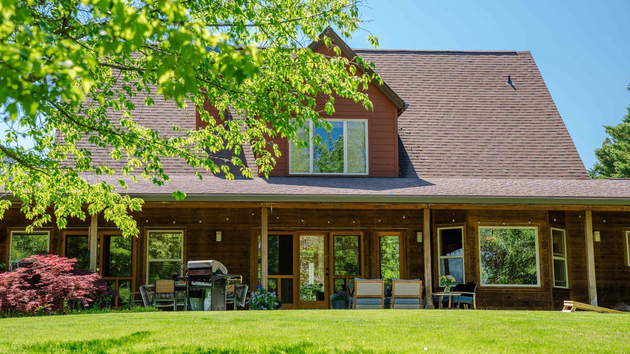 Photo of Outdoor in Ashland