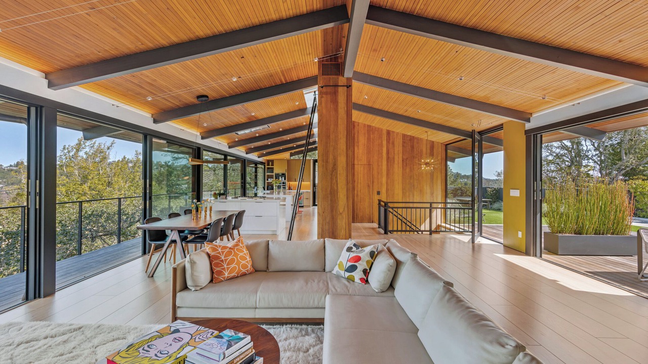Photo of Livingroom in San Anselmo