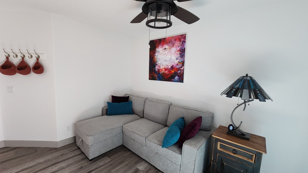 Photo of Livingroom in New River