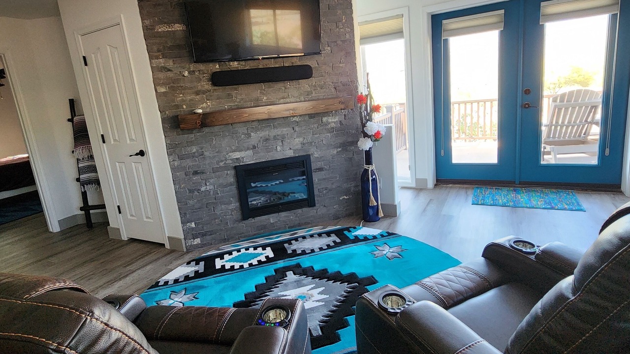 Photo of Livingroom in New River