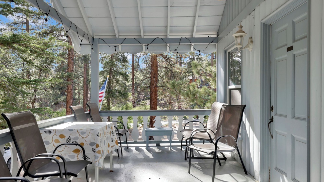 Photo of Patio Balcony in Fawnskin