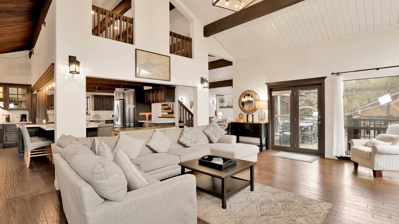 Photo of Livingroom in Fox Farm