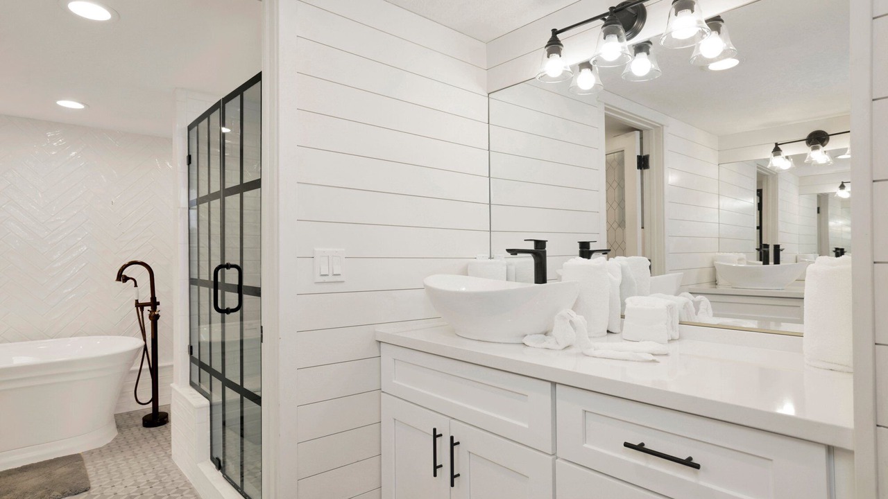 Photo of Bathroom in Fox Farm