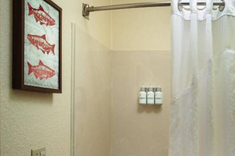 Photo of Bedroom in Rohnerville
