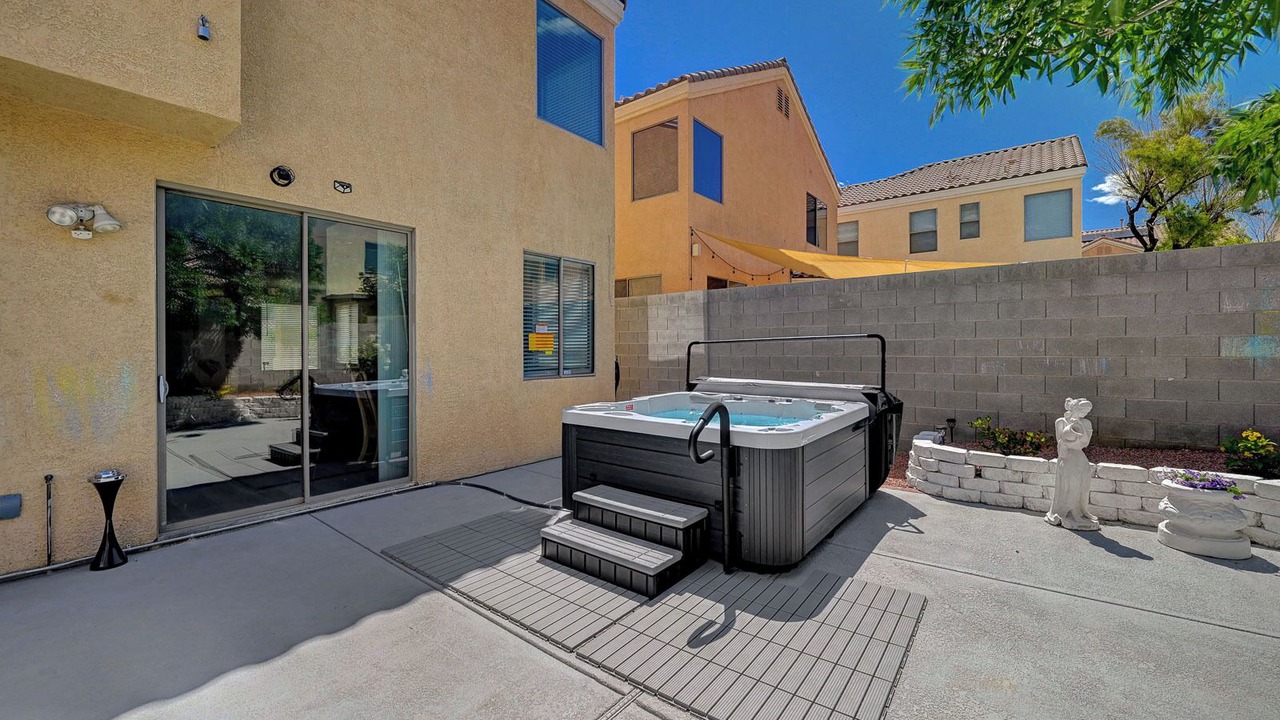 Photo of Outdoor in Centennial Hills