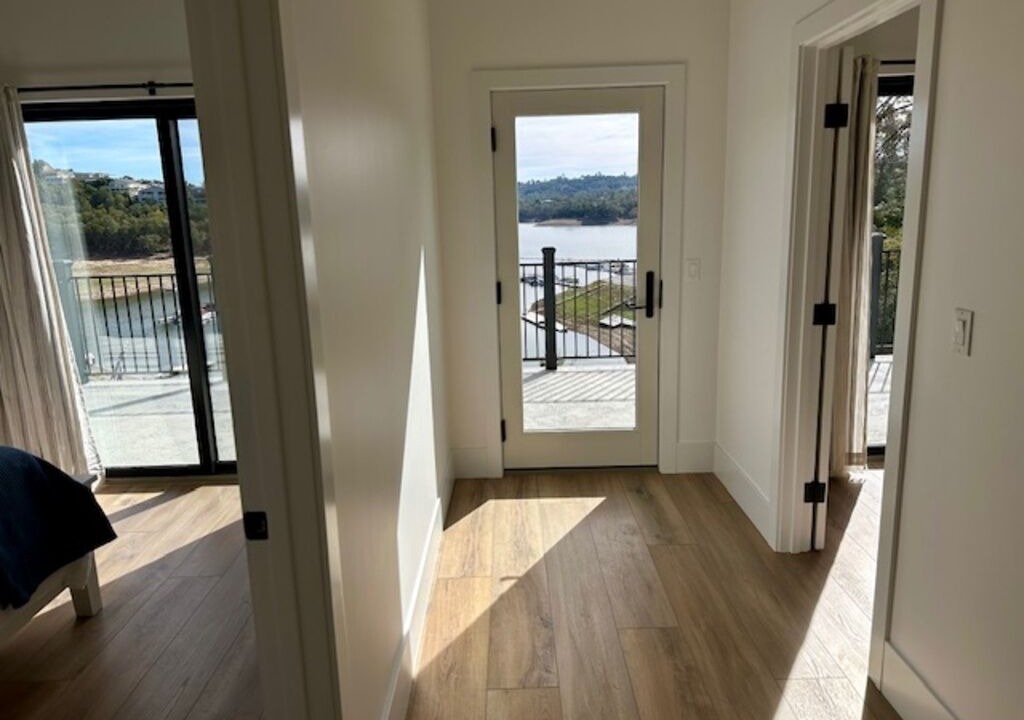 Photo of Others in Oak Shores