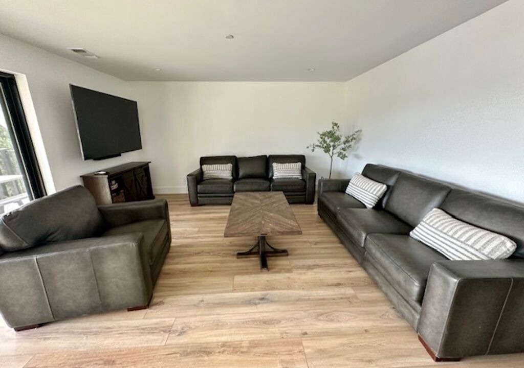 Photo of Livingroom in Oak Shores