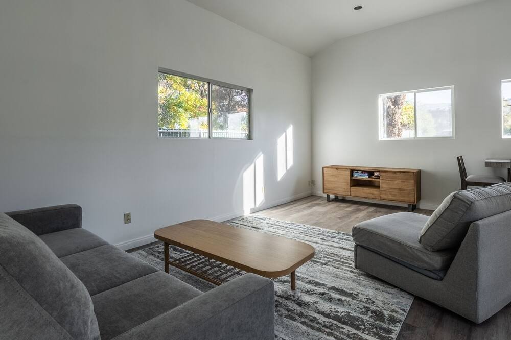 Photo of Livingroom in West Bishop