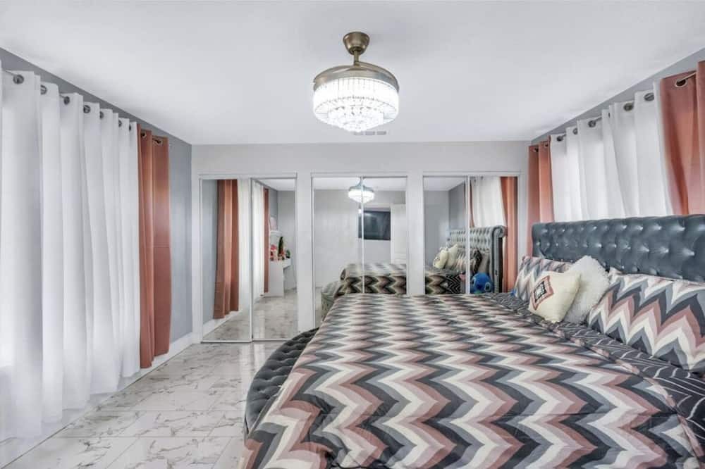 Photo of Bedroom in Merced