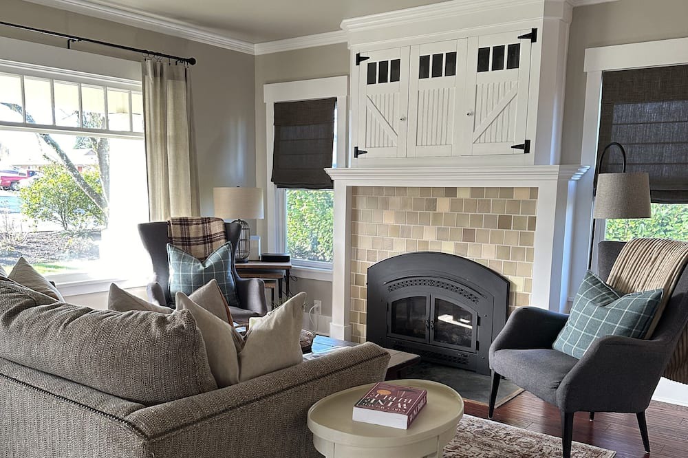 Photo of Livingroom in Carlton