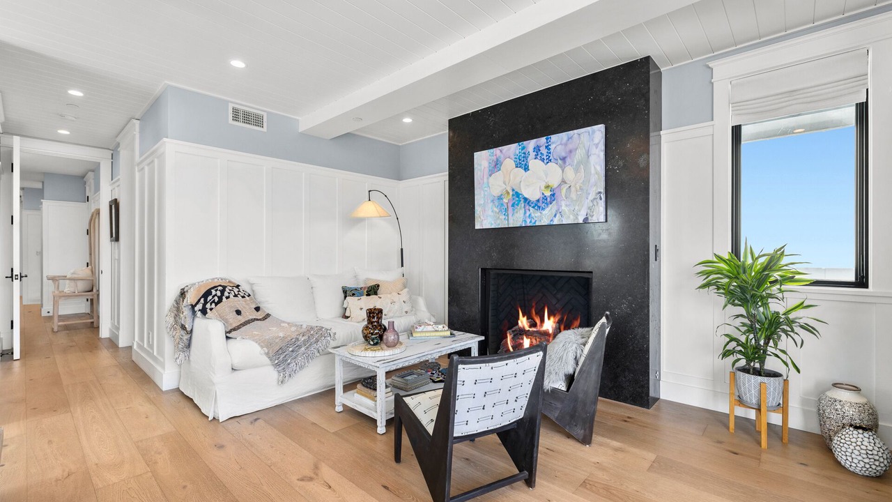 Photo of Livingroom in Balboa Island