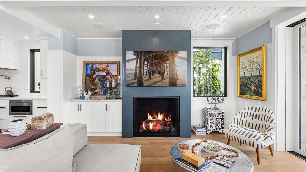 Photo of Livingroom in Balboa Island