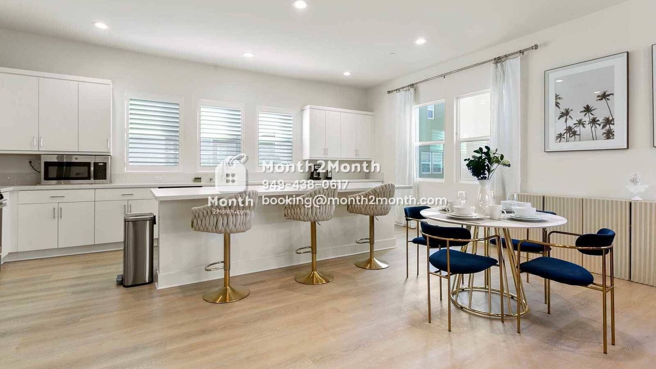 Photo of Kitchen in Platinum Triangle