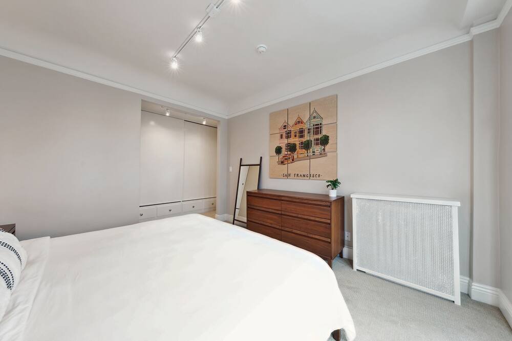 Photo of Bedroom in Nob Hill