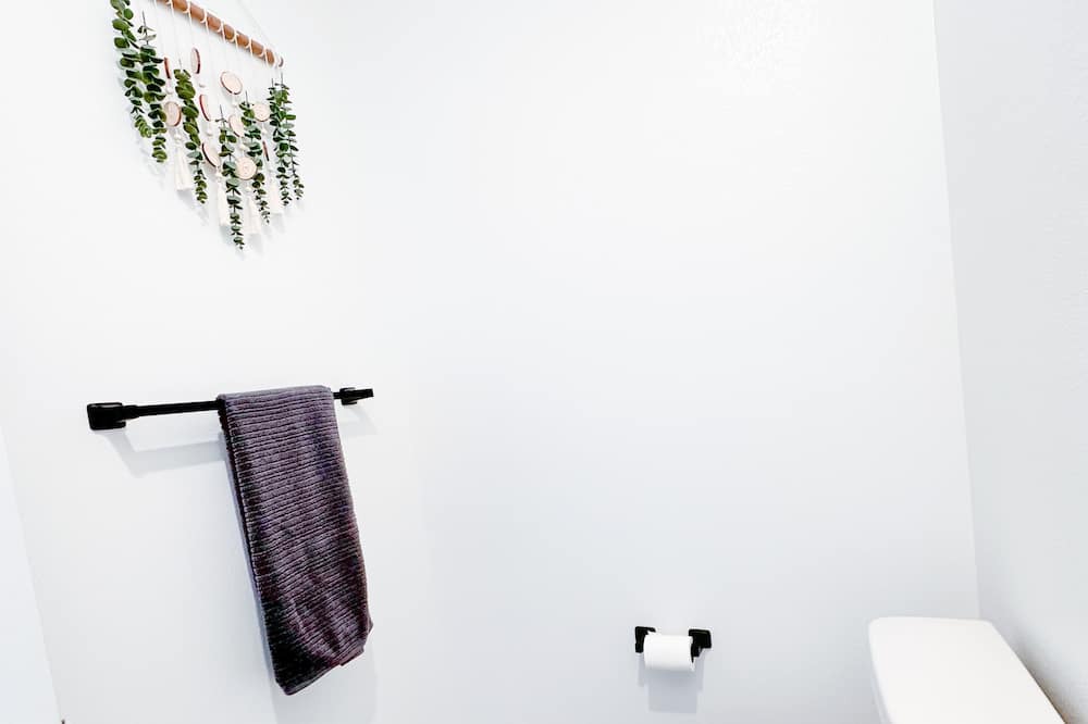Photo of Bathroom in North Las Vegas
