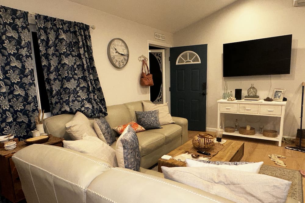 Photo of Livingroom in Nipomo