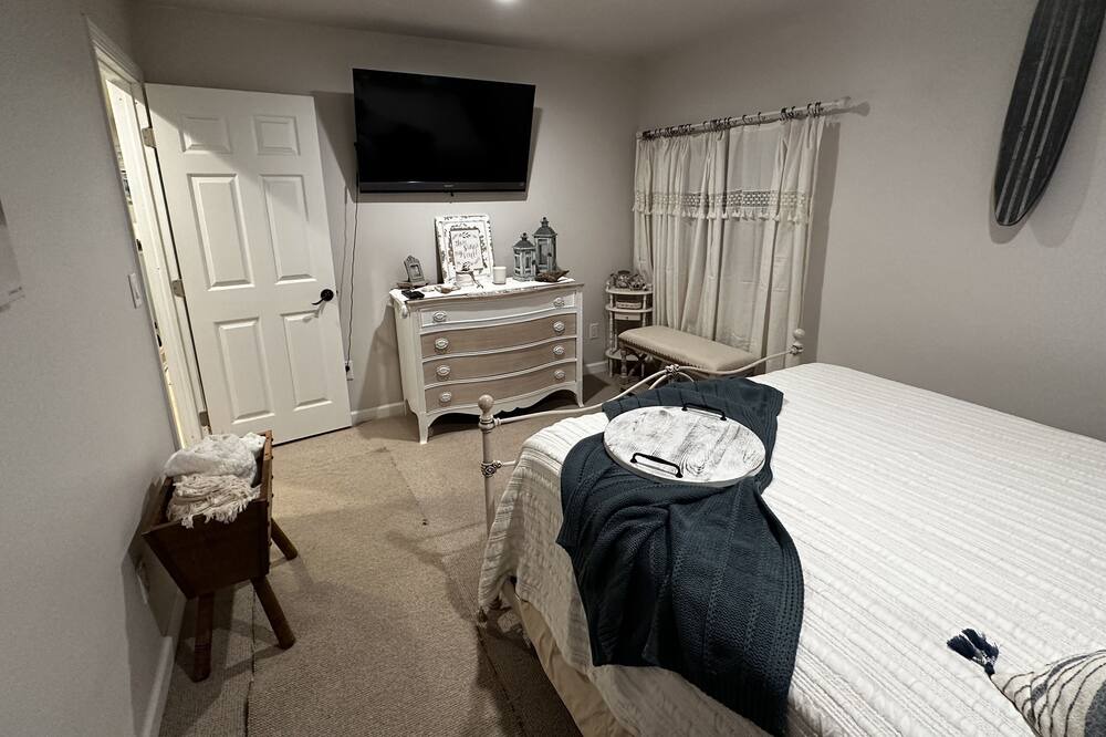 Photo of Bedroom in Nipomo