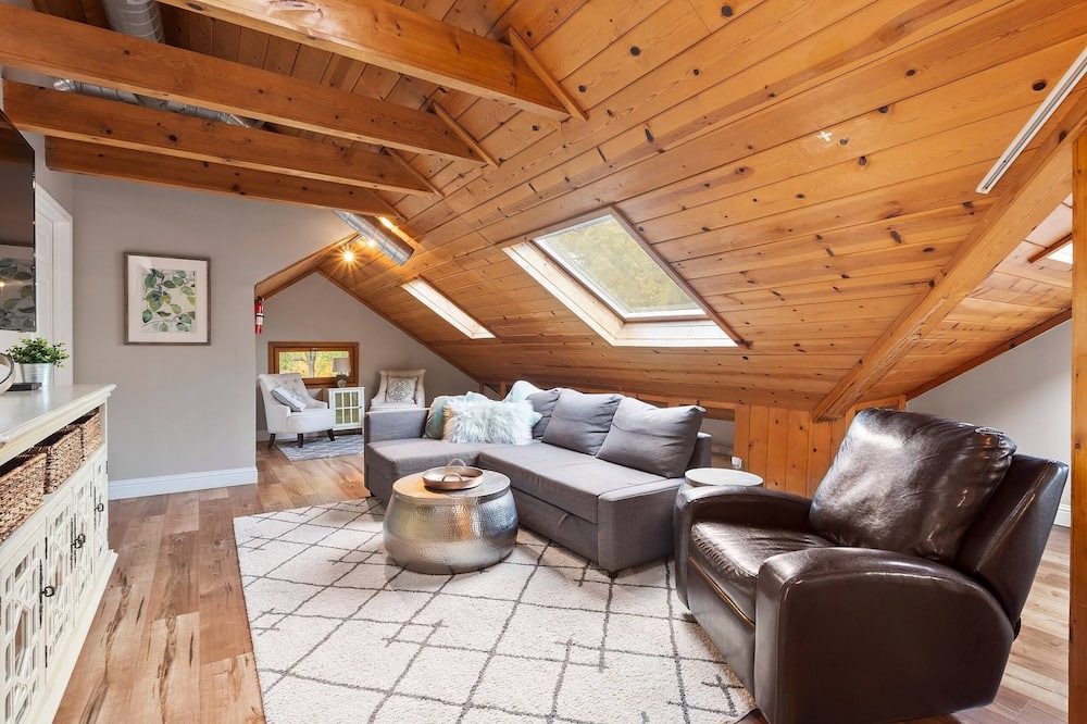 Photo of Livingroom in Midtown Sacramento