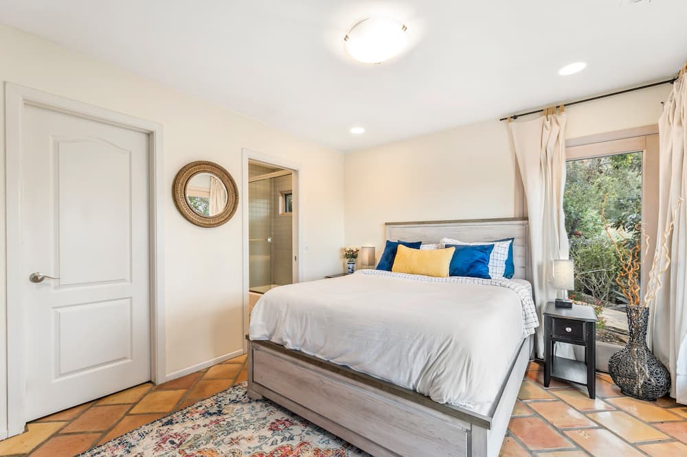 Photo of Bedroom in Valley Center