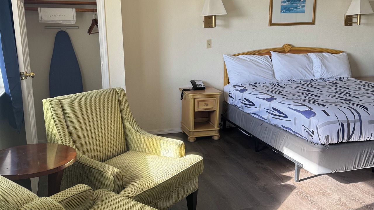 Photo of Bedroom in Crescent City