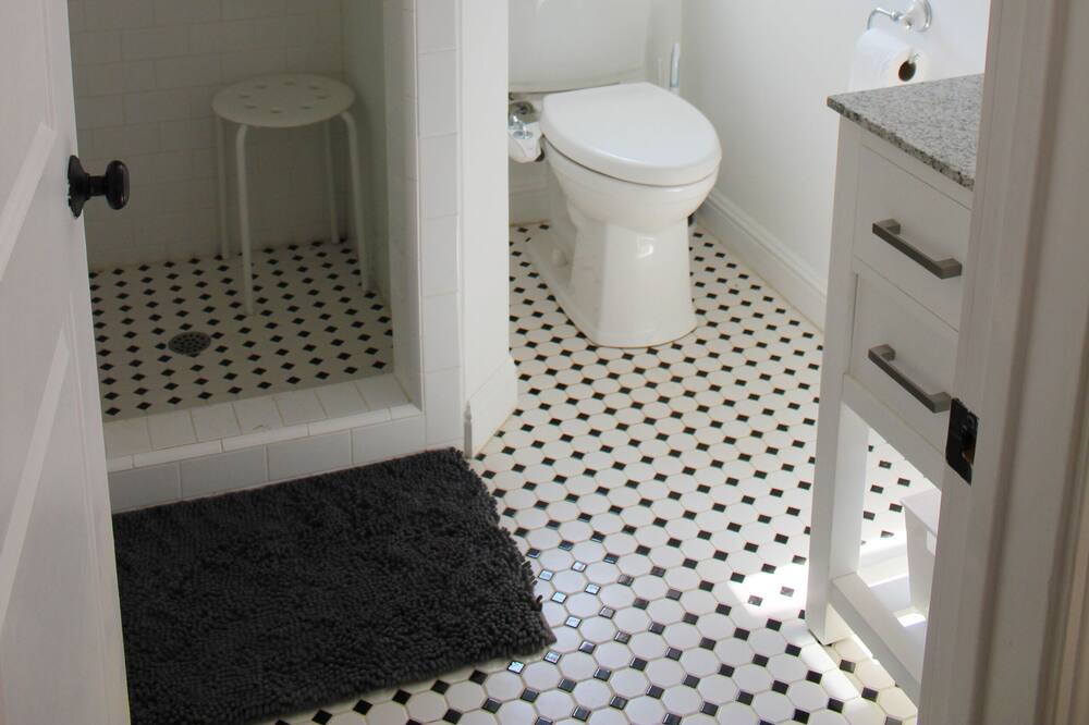 Photo of Bathroom in Middletown