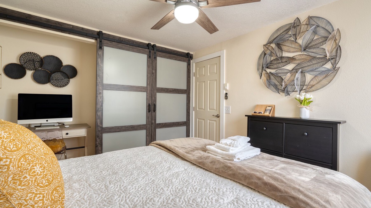Photo of Bedroom in Sellwood-Moreland