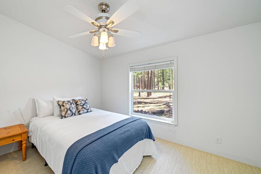 Photo of Bedroom in Sloat