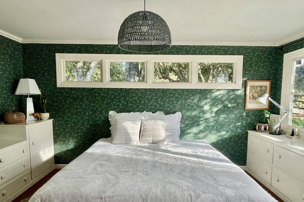 Photo of Bedroom in Penngrove