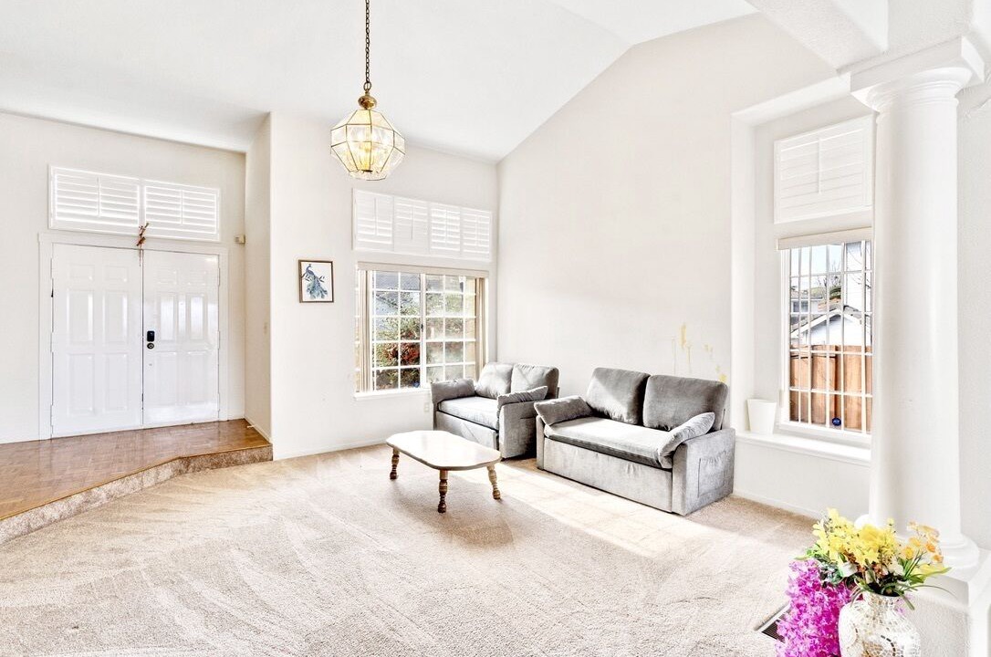 Photo of Livingroom in Hercules