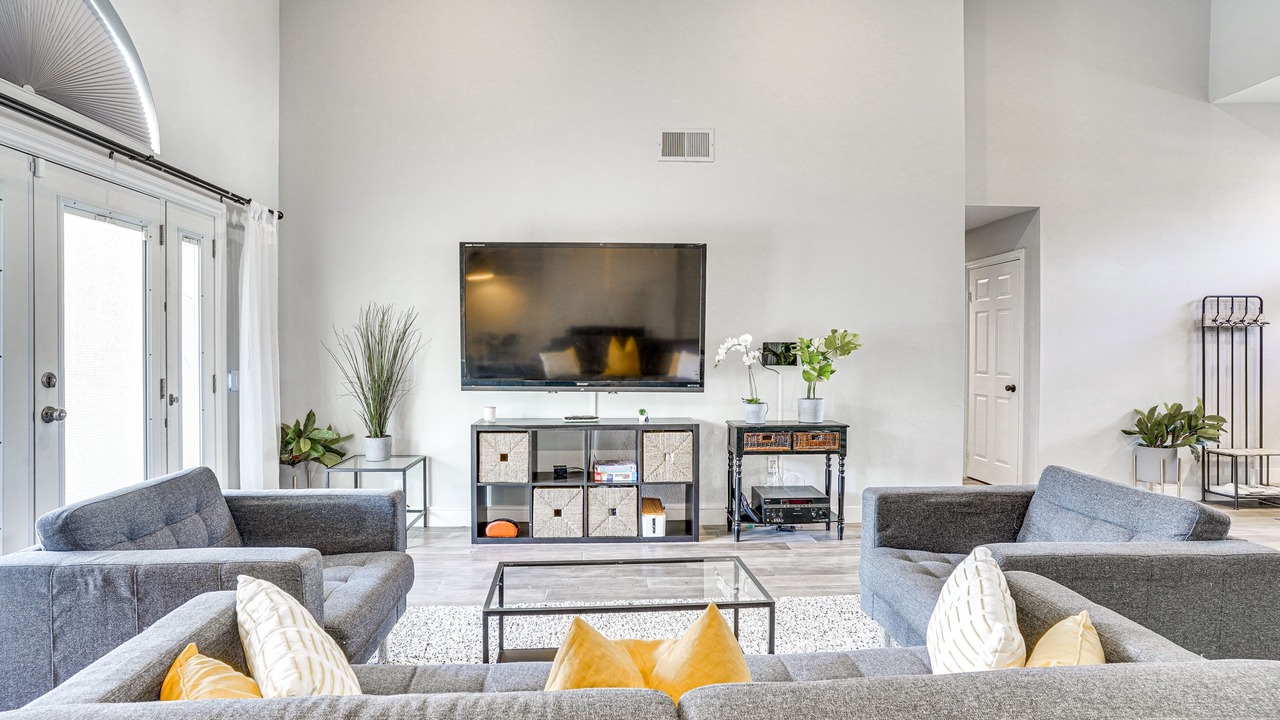 Photo of Livingroom in Rancho Santa Margarita