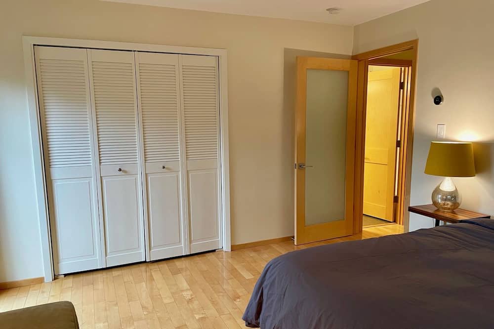 Photo of Bedroom in Claremont