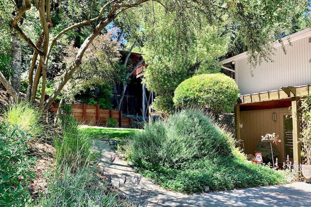 Photo of Outdoor in Claremont