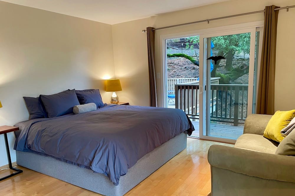Photo of Bedroom in Claremont