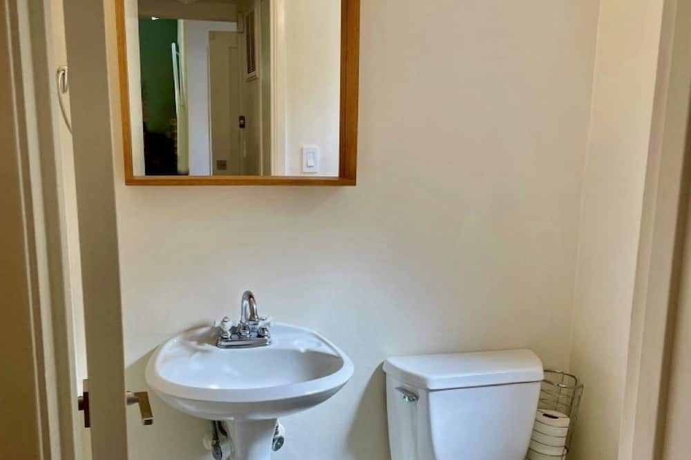 Photo of Bathroom in Claremont