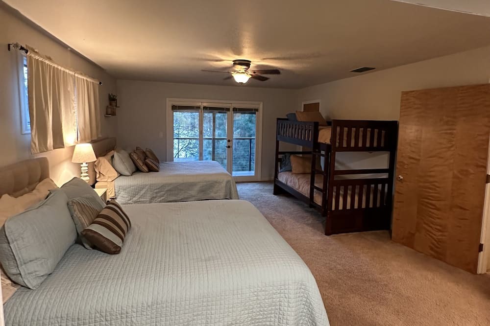 Photo of Bedroom in Lakehead