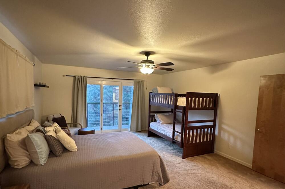 Photo of Bedroom in Lakehead