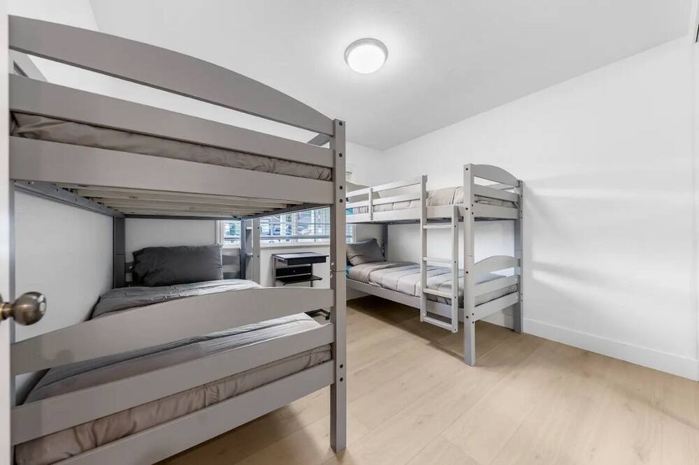Photo of Bedroom in Rowland Heights