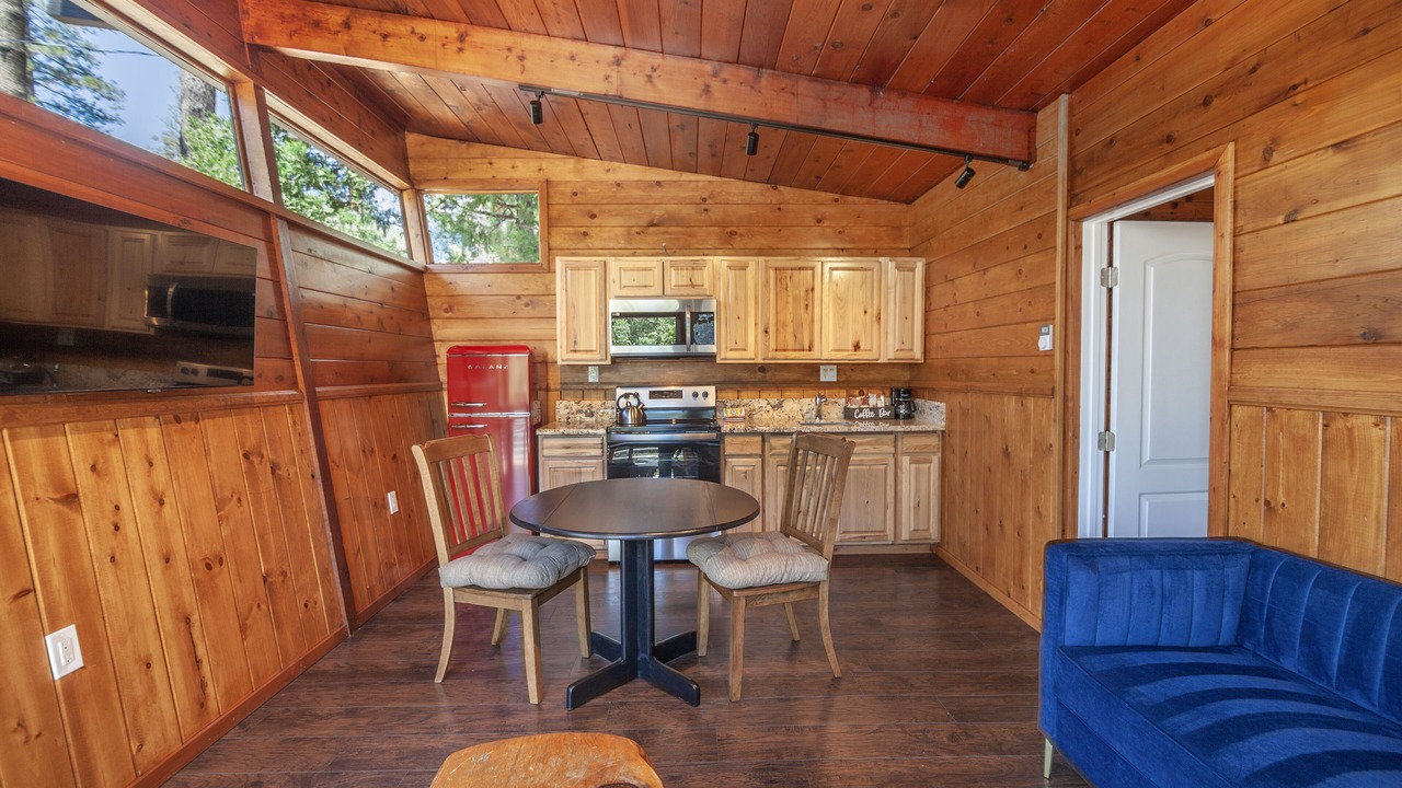 Photo of Livingroom in Idyllwild