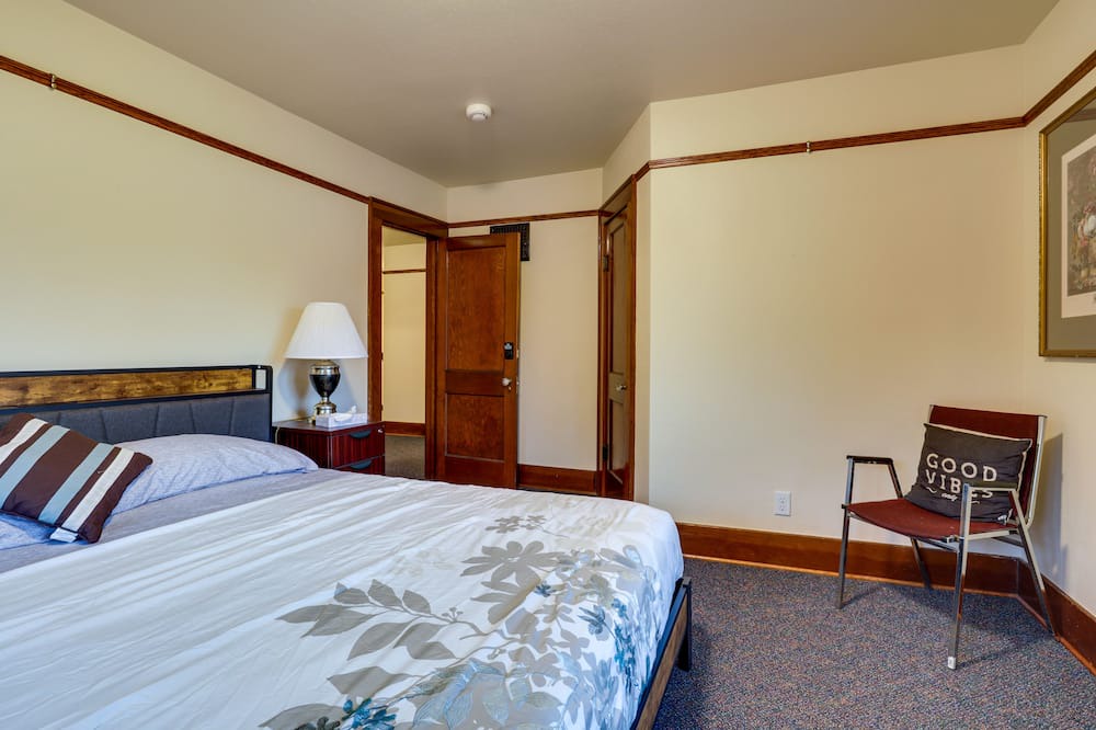Photo of Bedroom in Central Oregon