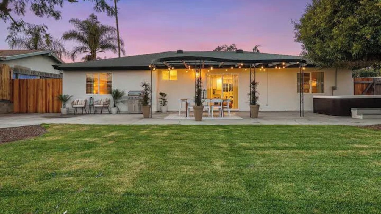 Photo of Outdoor in Loma Alta