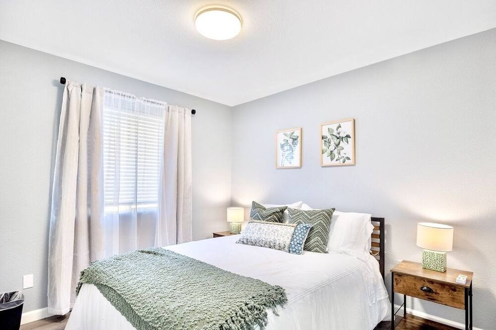Photo of Bedroom in Romoland