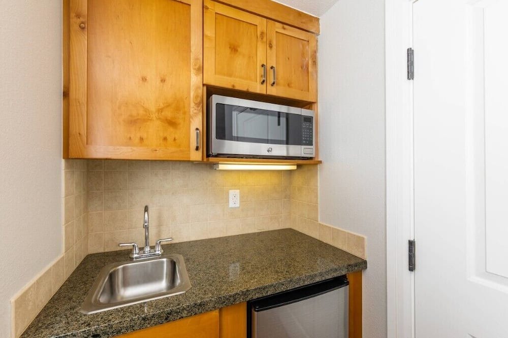 Photo of Kitchen in Lakeside Park