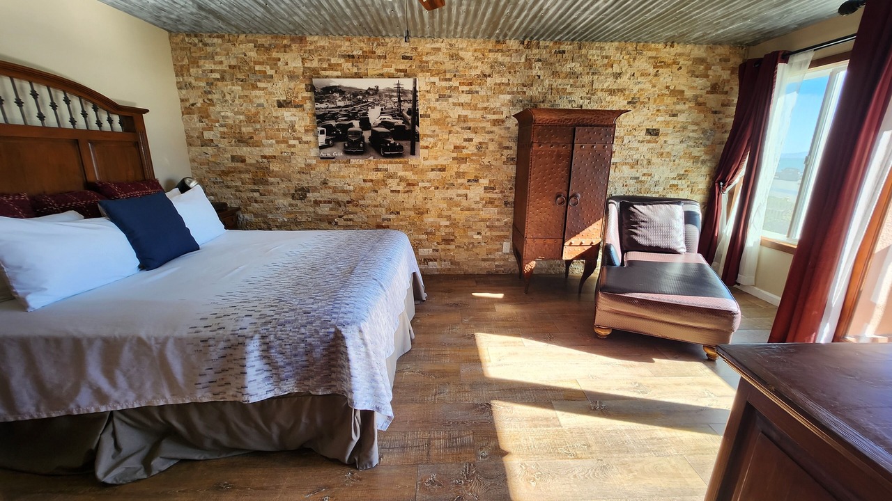 Photo of Bedroom in Avila Beach