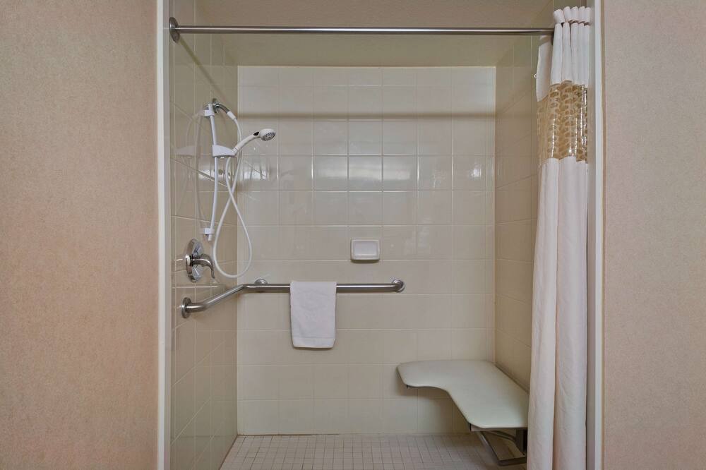 Photo of Bathroom in Anthem Commerce Park