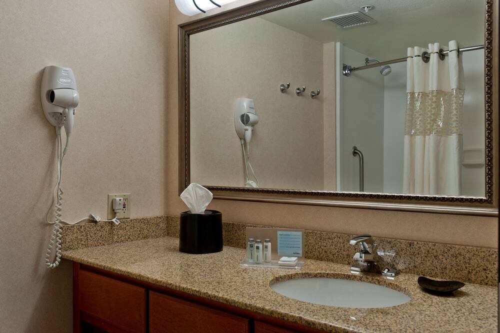 Photo of Bathroom in Anthem Commerce Park